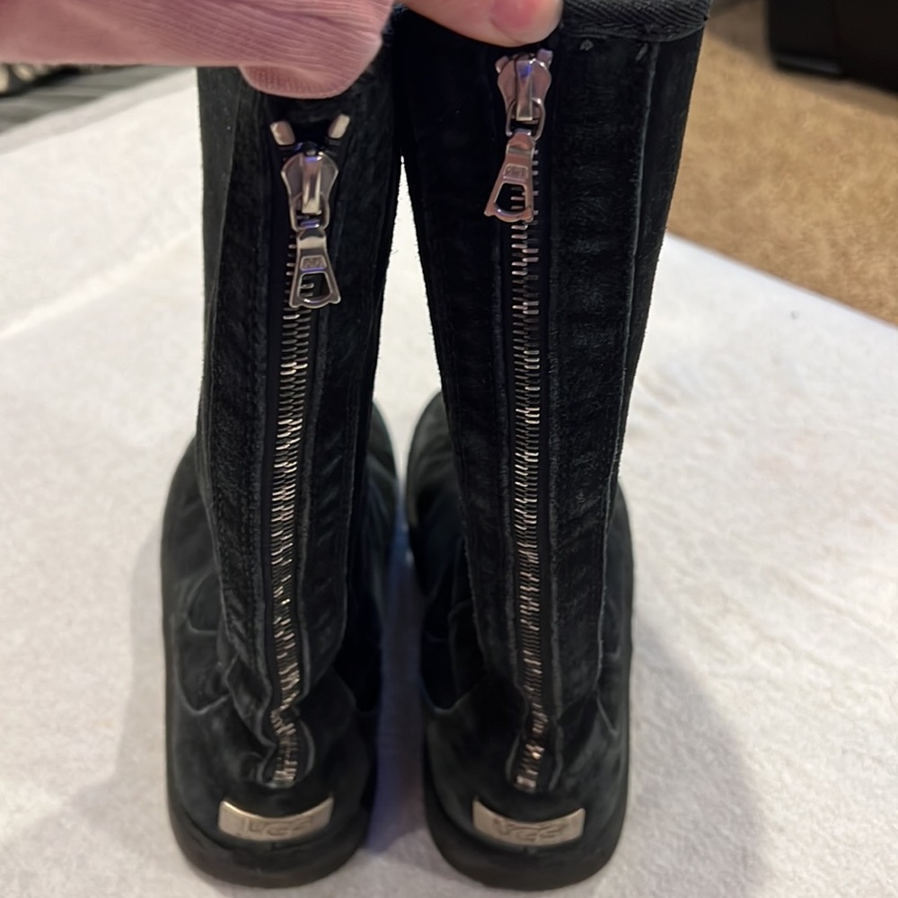 Uggs Knightsbridge Size 9 Zipper Back - image 3